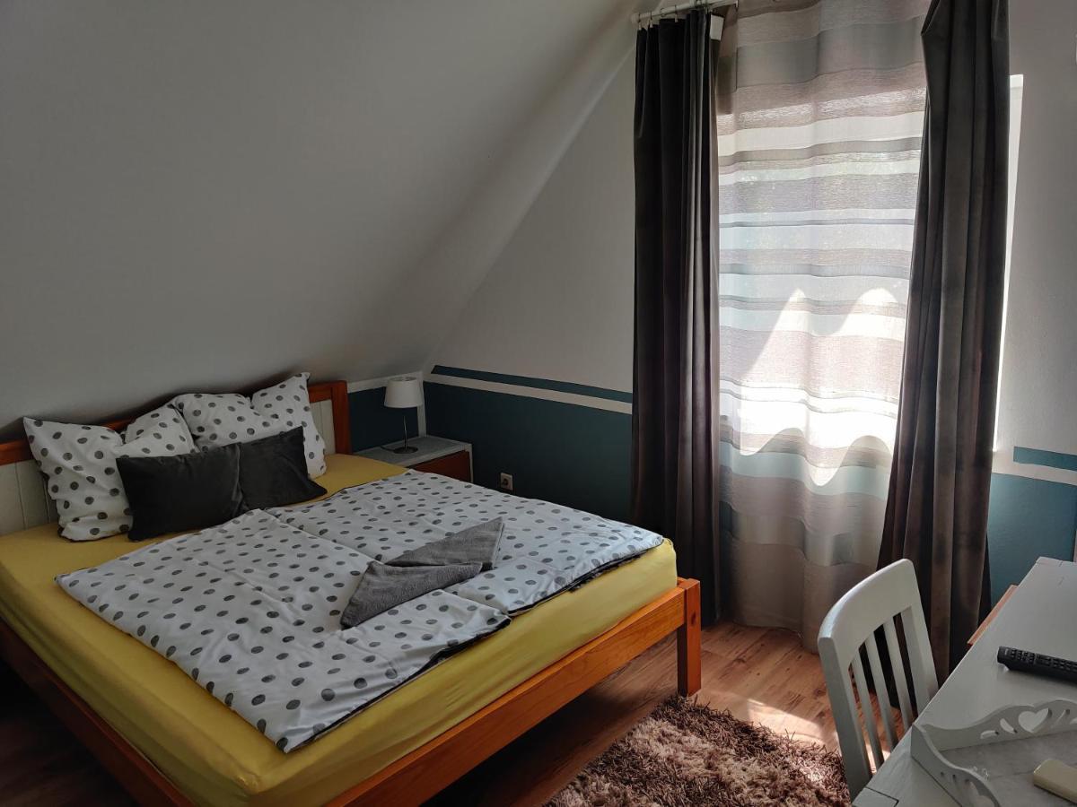 שיופוק Villa Italia Guest House מראה חיצוני תמונה