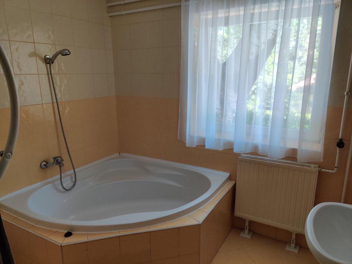 שיופוק Villa Italia Guest House מראה חיצוני תמונה
